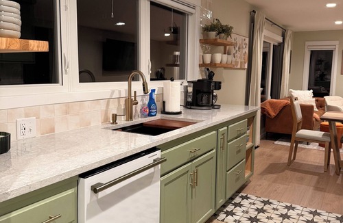 Faribault House | LindHaven-Modern Retreat-3BR with Hot Tub + Sauna + Arcades, 2 mi to Shattuck