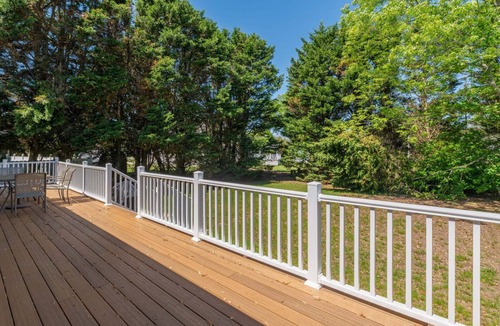 Cedar Neck House | Linens provided Beautiful One Level Home Pool Tennis