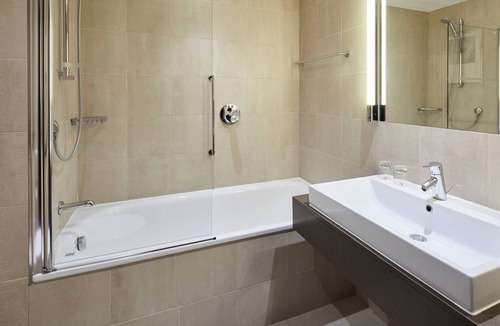 Lingfield Hotel | Lingfield Park Marriott Hotel & Country Club