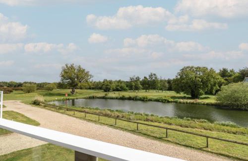 Hopton House | Links View