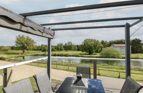 Hopton House | Links View
