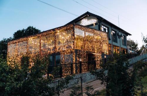 Novaci House | L’INVIDIA