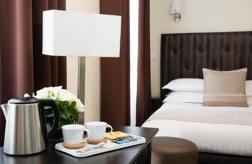 Quartier de la Place-Vendome Hotel | Lion d'Or Paris Hotel