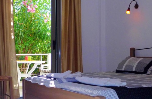 Kalyves Apartment | Lion-Suites