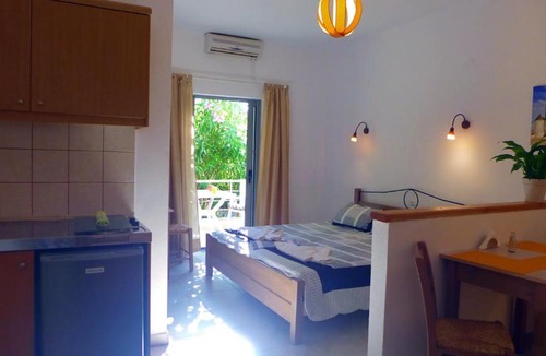 Kalyves Apartment | Lion-Suites