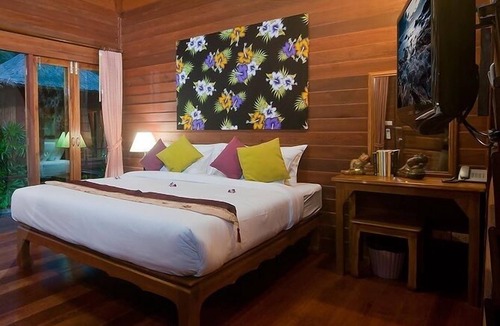 Lipa Noi Hotel | Lipa Bay Resort