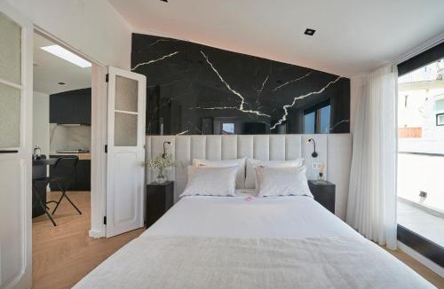 Misericordia Apartment | Lisbon Terrace&Shower River view.
