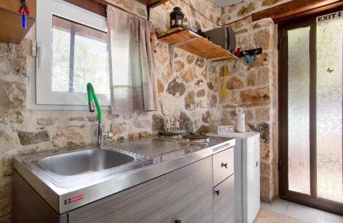 Agia Marina House | Lithahiro stone house