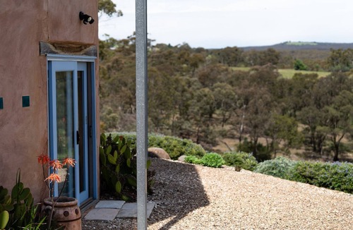 Shepherds Flat House | Lithia Guest House ~ Daylesford Region ~ Stylish Country Living