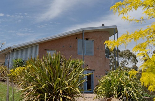 Shepherds Flat House | Lithia Guest House ~ Daylesford Region ~ Stylish Country Living