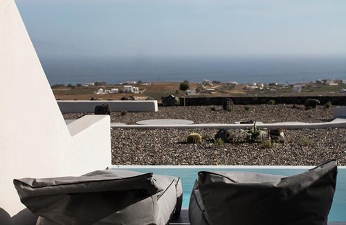 Kamari Apartment | Lithora Suites Santorini