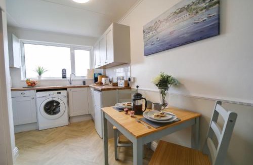Penryn House | Little Avalon, a traditional Cornish cottage for couples with modern comforts