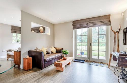 Alfreton House | Little Barn