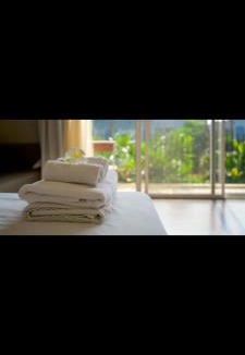 Morogbo Hotel | Little base hotel