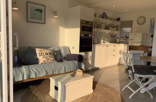 Nettlestone Cottage | Little Beach