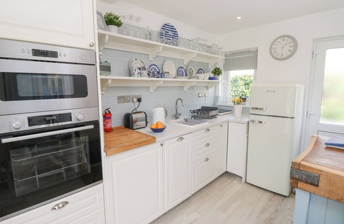 Nettlestone Cottage | Little Beach