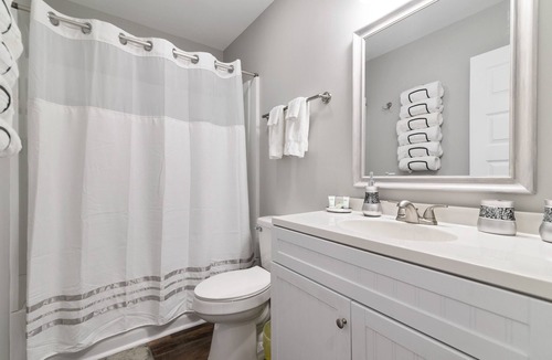 Ashland City Apartment | Little Bungalow outside the hustle and bustle of Nashville Tn.