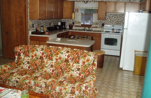 Cornell Cabin | Little Cabin on the River - Escanaba River - LCotR - Pet Friendly