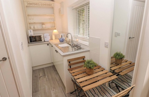 Cowbridge Cottage | Little Cloud