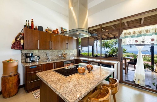 Coco House | Little Dubai 4 BR Luxury Villa in Pacifico Ocean View & Infinity Pool 8 Guests