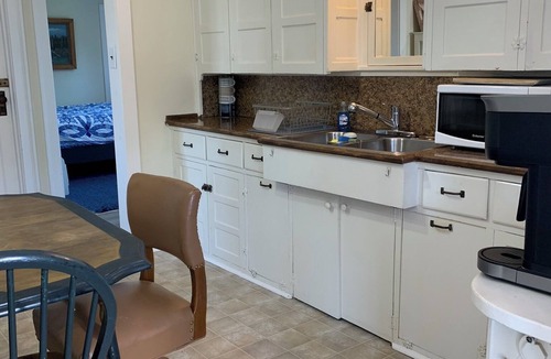 Marquette Apartment | Little Eagle's Nest - Charming & Cozy 2-Bed Apartment