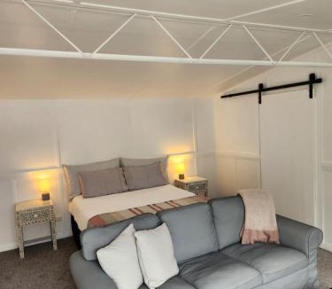 Matamata Apartment | Little Eden