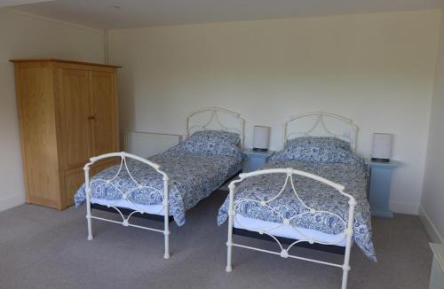 Axminster House | Little Evanses