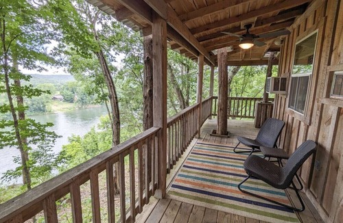 Boswell Cabin | Little Fox Cottage ~ Rustic Modern Retreat for 2 w