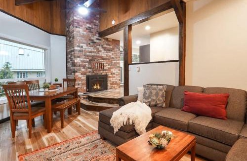 Glacier House | Little Haven Cottage