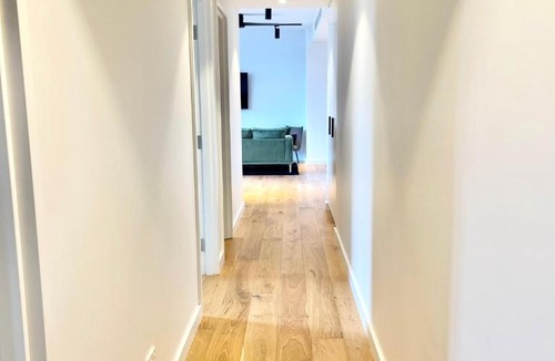 Fremantle Apartment | Little Lane Apartments Comfortable, Chic New Apartment in Heart Of Fremantle Features Large balcony & Free car bay