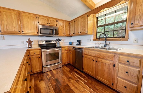 Wears Valley Cabin | Little Little 2 Bedroom Cabin by RedAwning