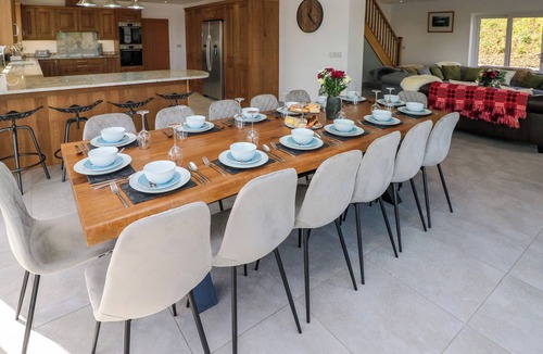 Whitland Cottage | LITTLE PALE, pet friendly, luxury holiday cottage in Whitland