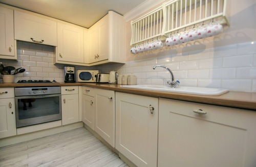 Kemptown House | Little Paris Parking by Brighton Holiday Lets