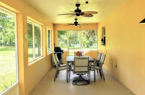 Williston House | Little Ridge Ranch minutes from Ocala and Gainesville!