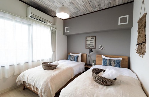 Ginowan Apartment | Little Santa