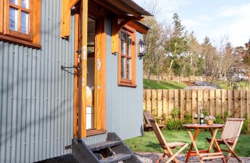Umberleigh House | Little Silver Fox
