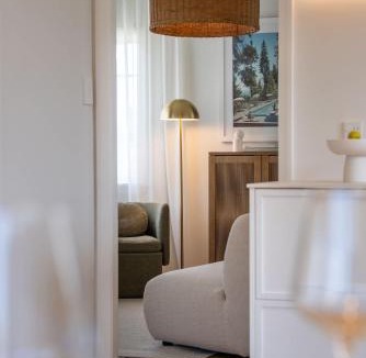 Cambridge House | Little Vogel - By Superior Stays