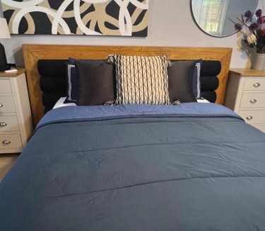Uvongo Apartment | Little West