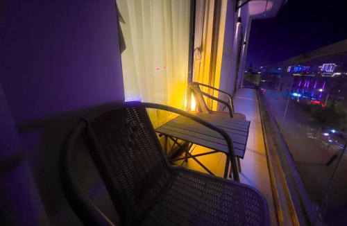 Yongding Apartment | Little White House Homestay - Tianmen Mountain Scenic Area