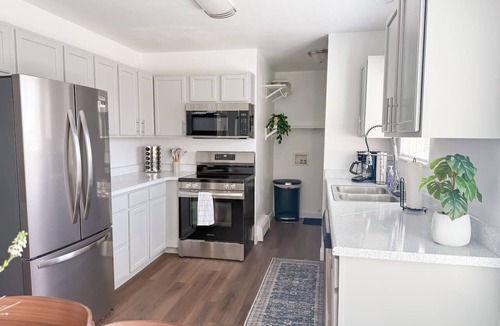 Sheridan Apartment | Littleton Haven – Modern 3BR Furnished Home