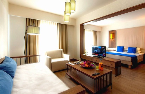 Akyarlar Hotel | Liv Hotel By Bellazure