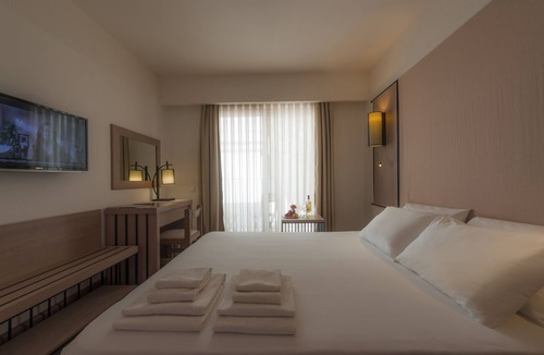 Akyarlar Hotel | Liv Hotel By Bellazure