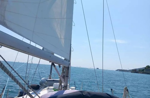 La Spezia Historic Centre Boat Rental | Live a unique experience of sleeping on a sailboat, or take a boat tour