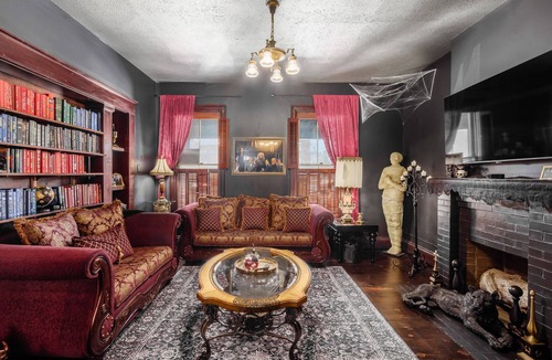 Delaware House | Live Deliciously: A 4BR Morticia-Inspired Gothic Escape in the heart of downtown