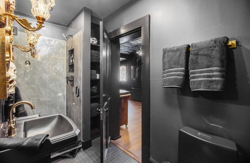 Delaware House | Live Deliciously: A 4BR Morticia-Inspired Gothic Escape in the heart of downtown
