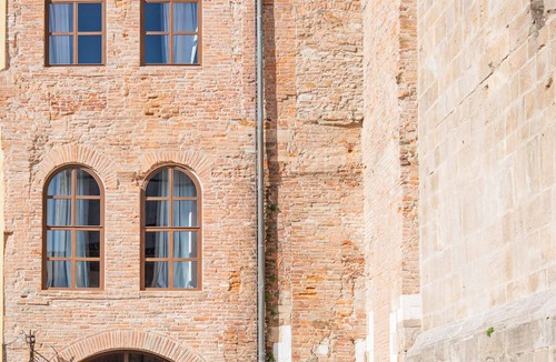 Lucca Historical Center House | Live the magic of Lucca’s historic center in a real stunning 11th-century tower