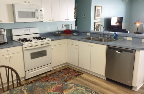 Chatham Villa | Live the Villages lifestyle in this 2 bedroom beauty