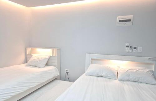 Hallim House | Liverpool & Spa