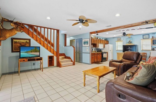 Sebastian House | Living Water's: Spacious 4-bedroom house with tons of amenities