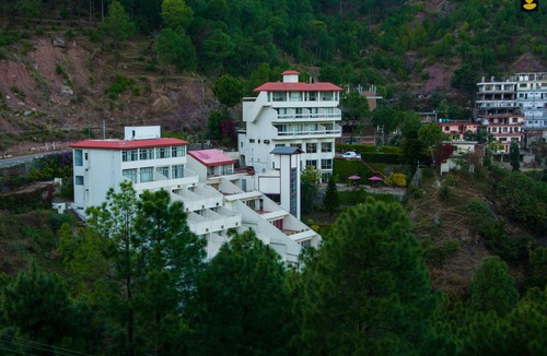 Kumarhatti Resort | LivingStone Misty Mountains Resort Deluxe Room